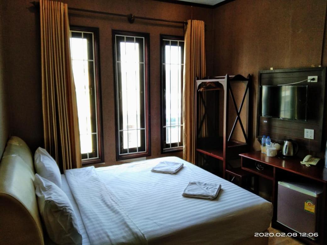 Sinnakhone Hotel Вьентьян Экстерьер фото